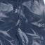 Rezaro oprani trkačkih hlača u boji mornarice