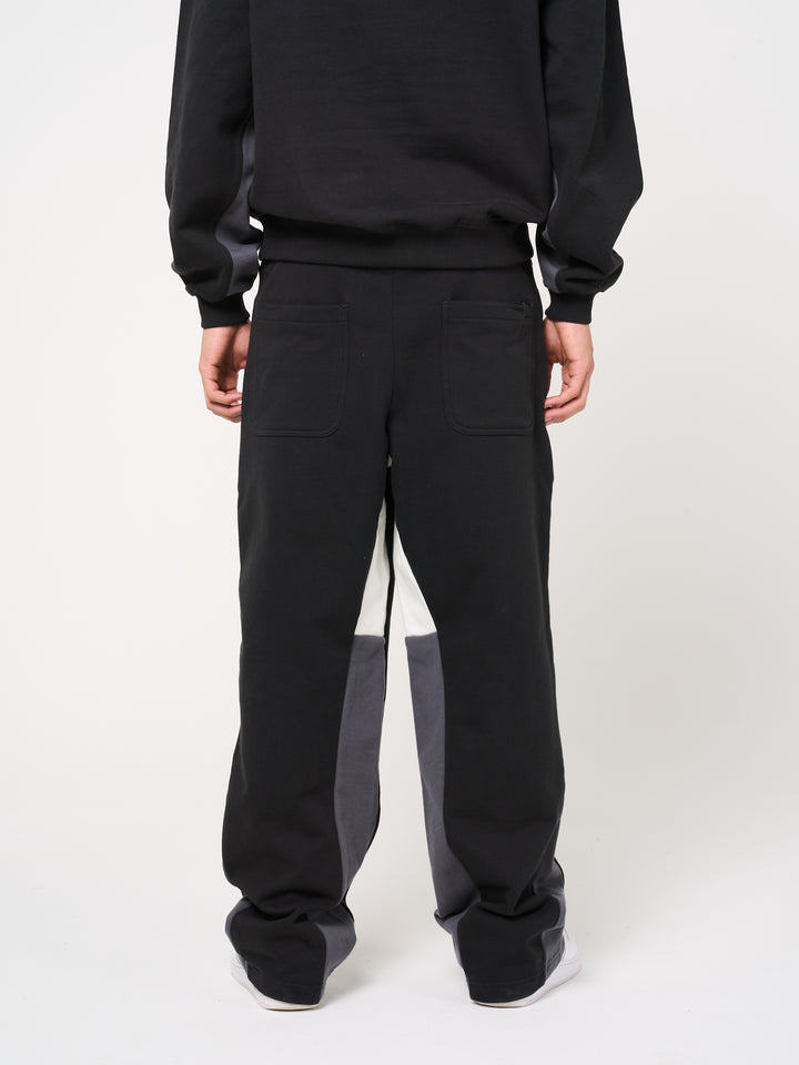 Modena Flared Jogger Black
