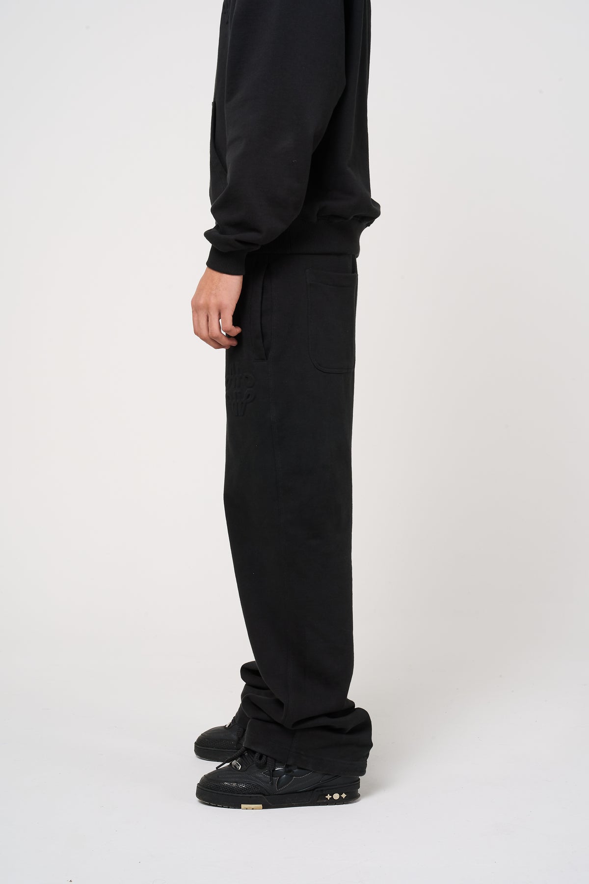 Reyes Emblem Logo Jogger Black