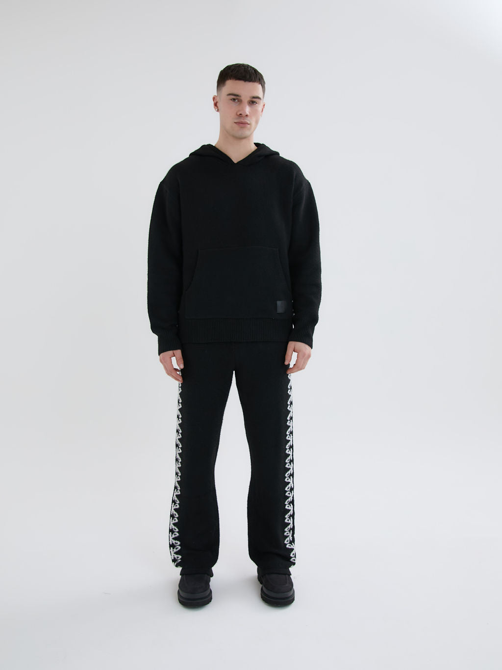 Sudadera negra de punto merino