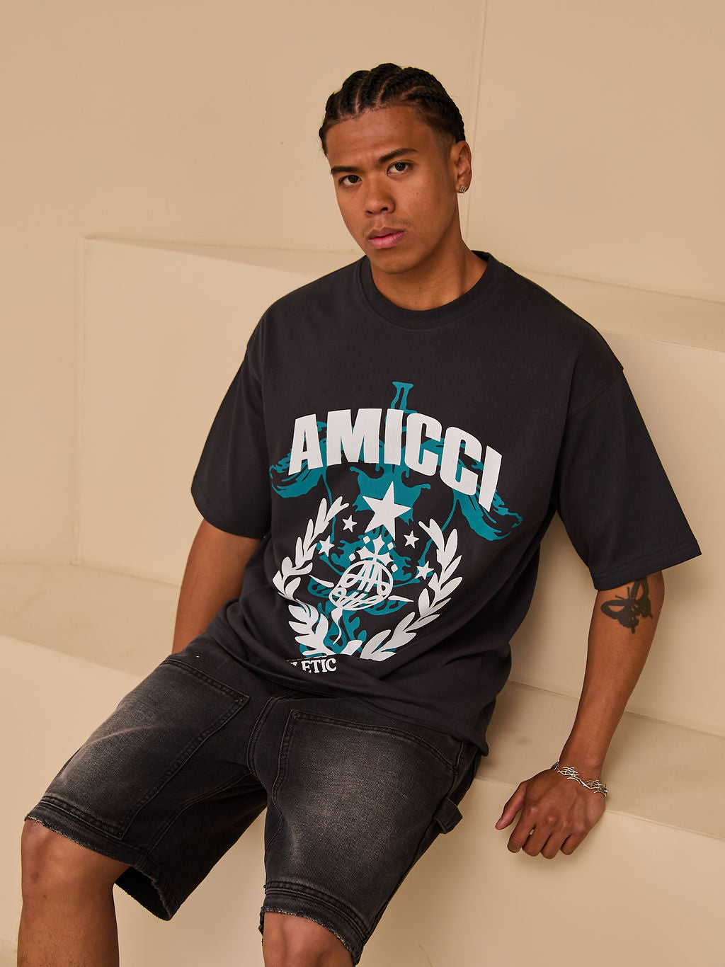 Parade Graphic T Shirt Black