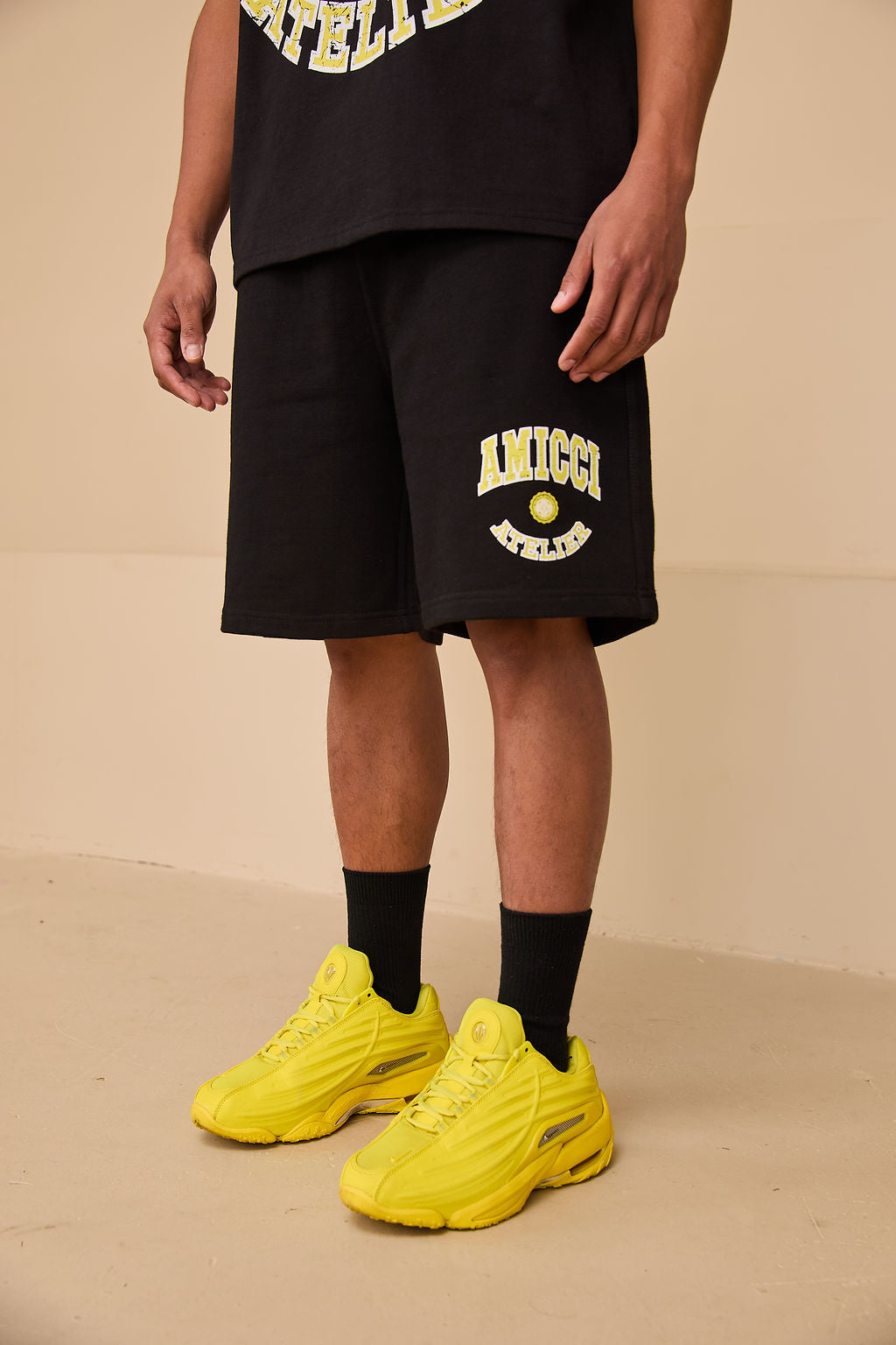 Institute Shorts Schwarz