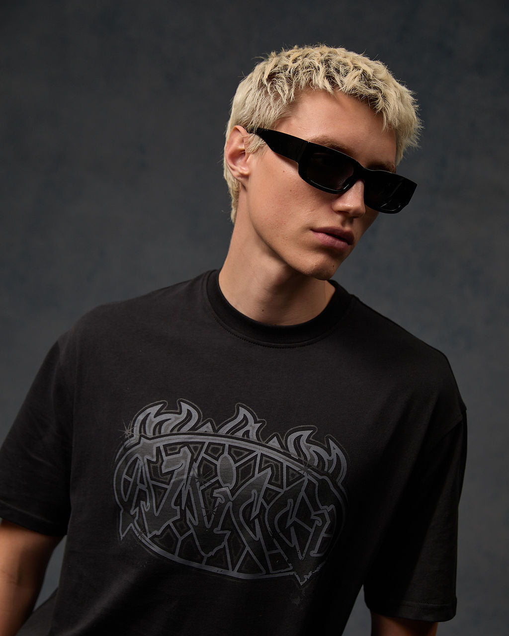 Vallea Graphic T-Shirt Black