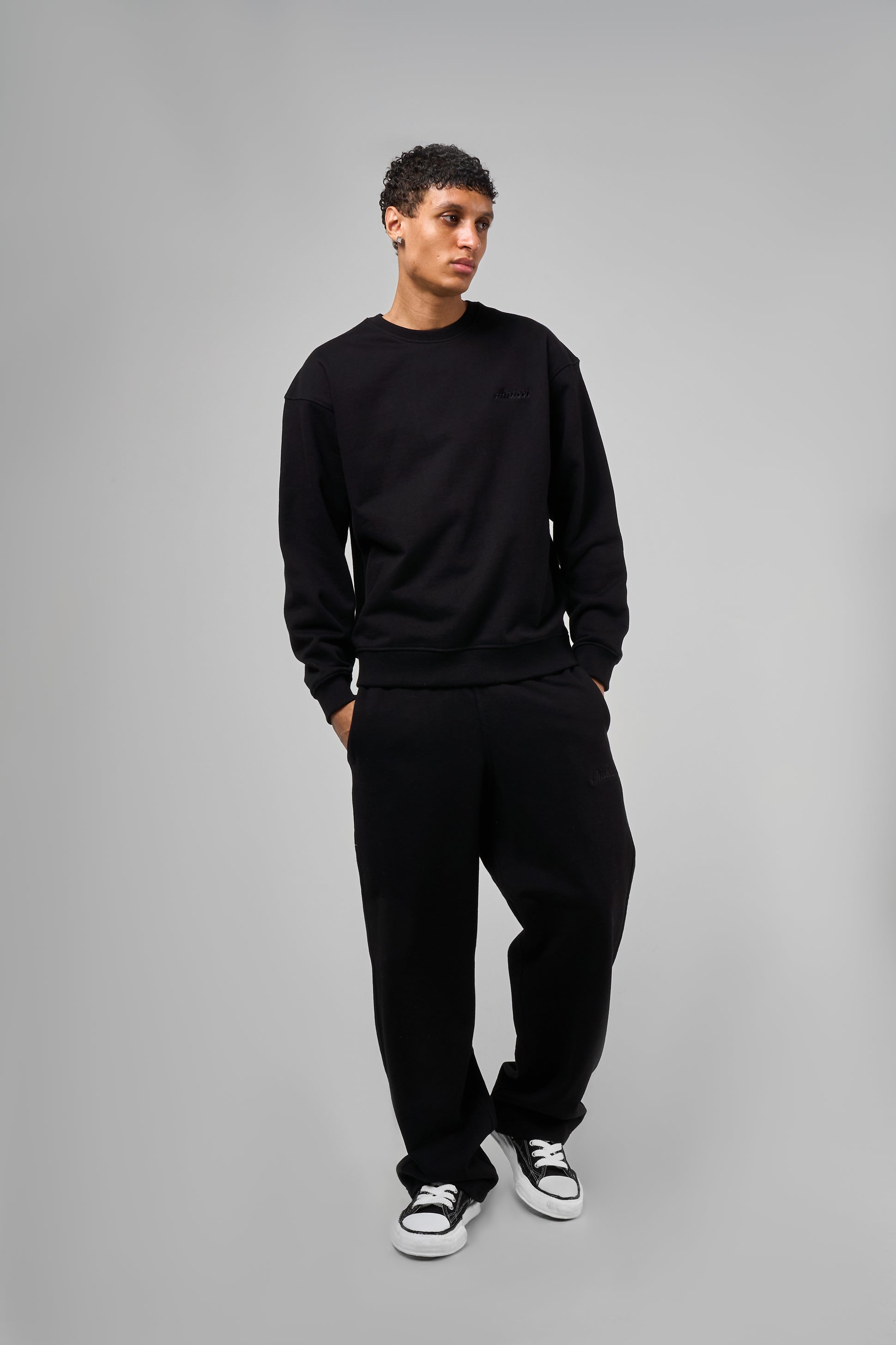Jerozi Black Sweatshirt