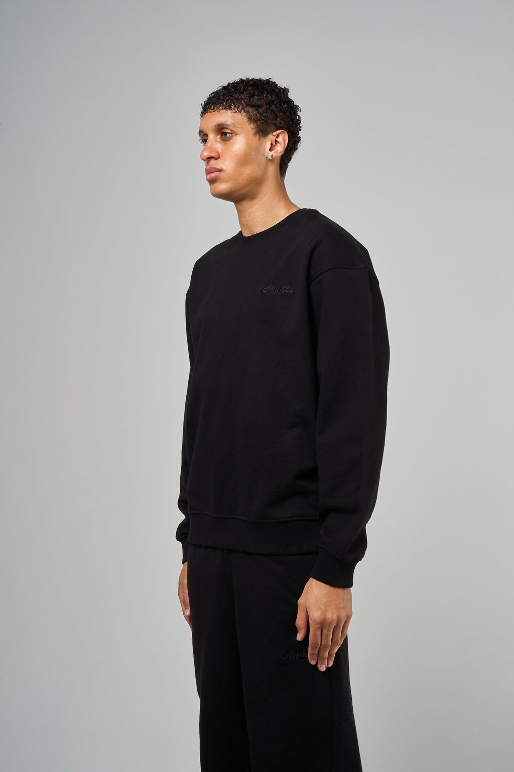 Jerozi Black Sweatshirt