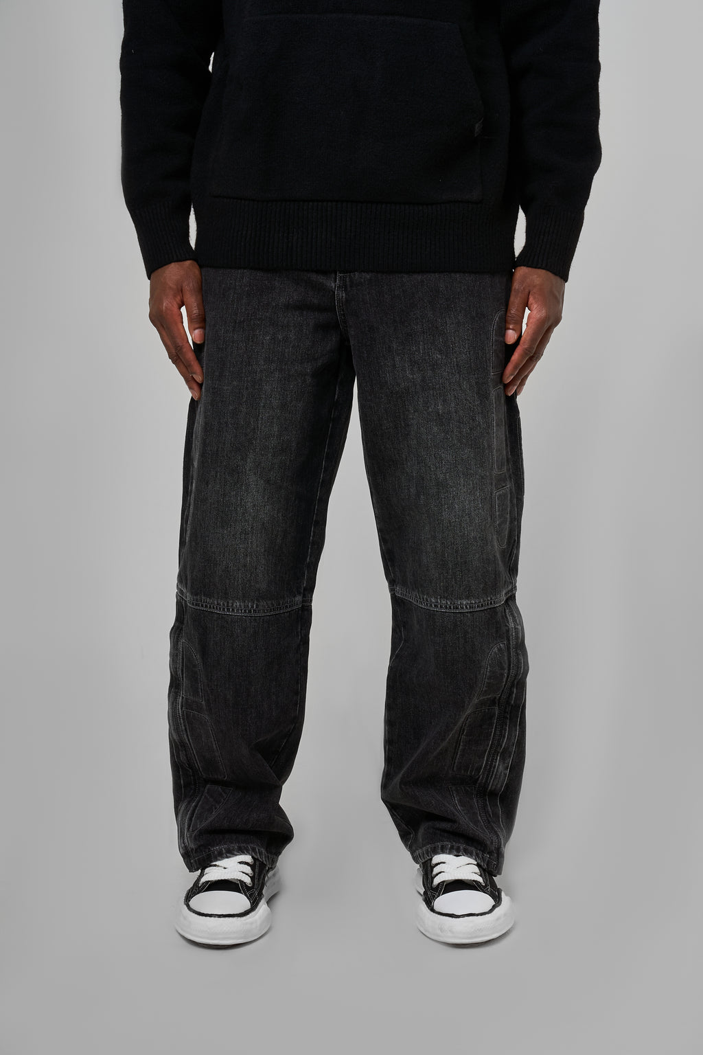 Generiere blaue Baggy-Jeans