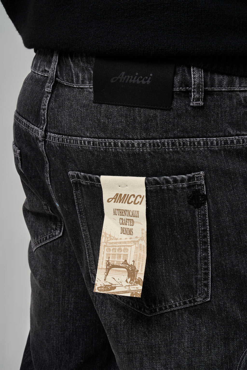 Generiere blaue Baggy-Jeans