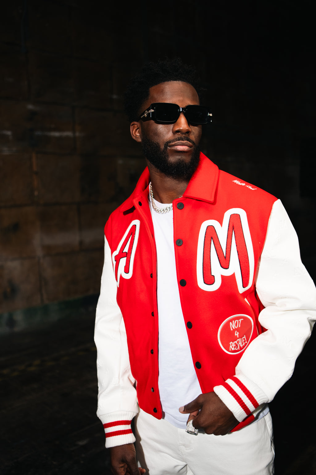 Rouge Varsity-Jacke