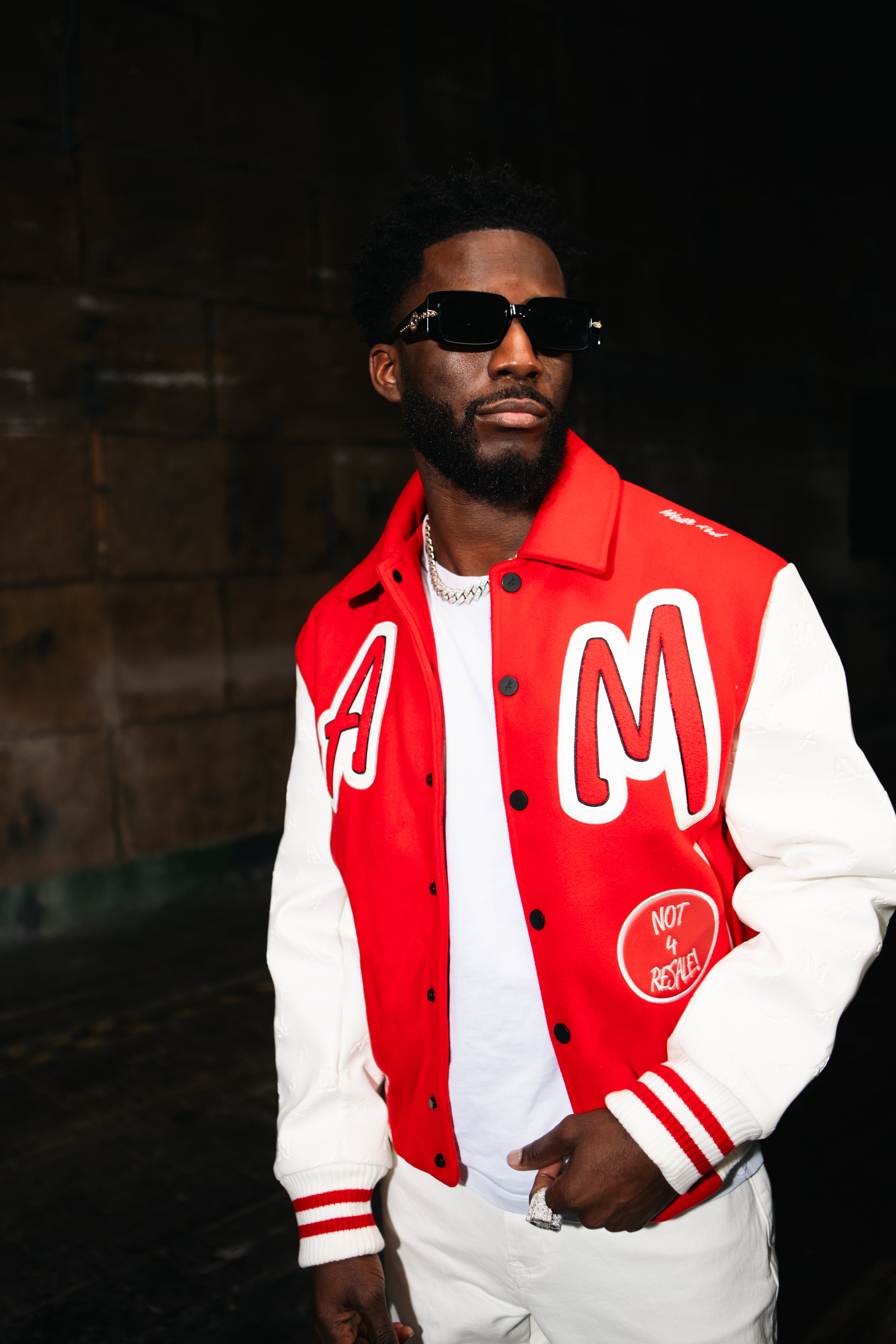 Rouge Varsity-Jacke